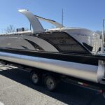 2021 Bennigton 25 QXFBA – 121 Hours - Image 10