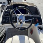 2021 Bennigton 25 QXFBA – 121 Hours - Image 13